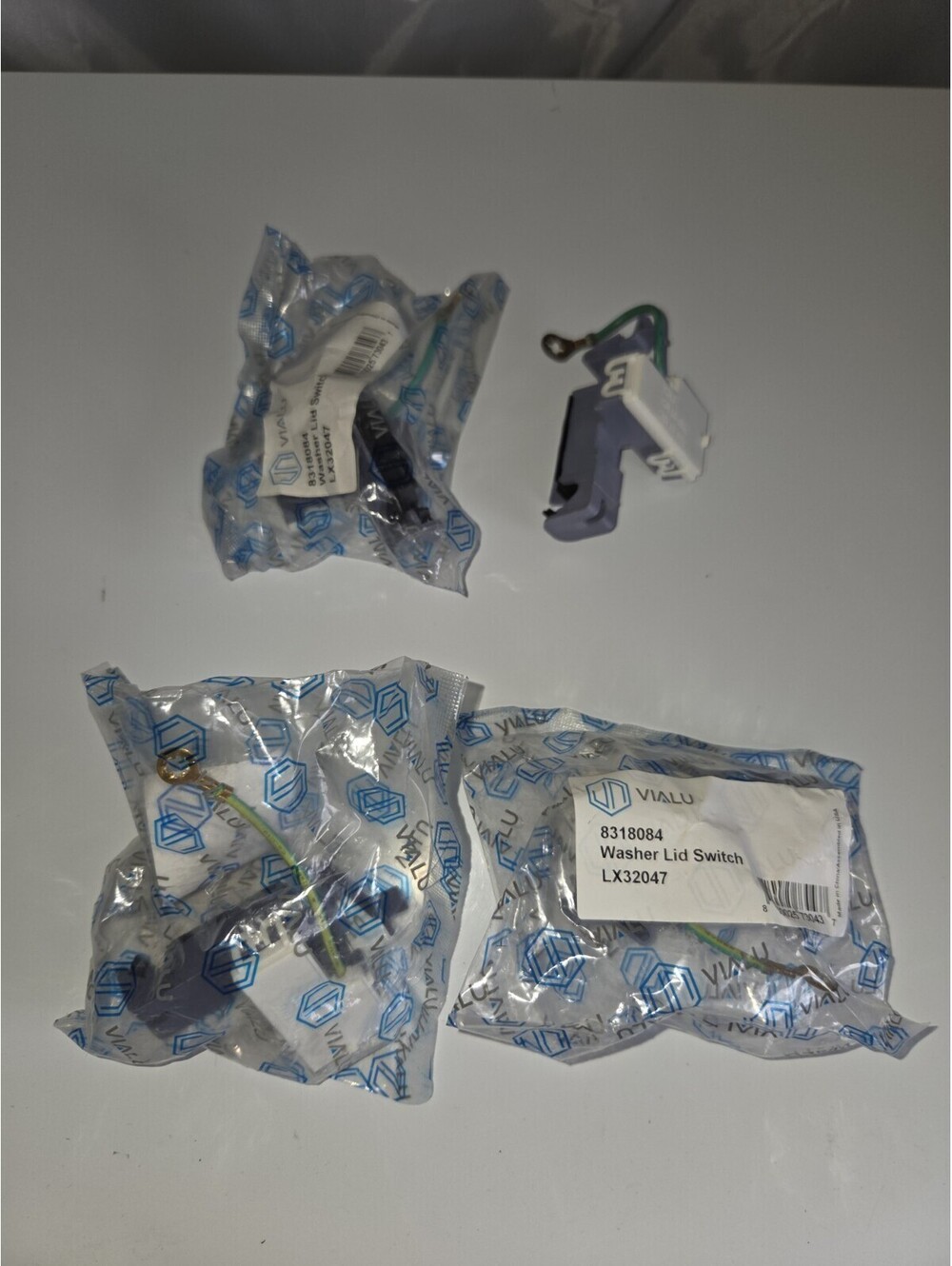 Lot Of Four 8318084 AP3180933 PS886960 WASHER LID SWITCH FOR WHIRLPOOL ROPER A23